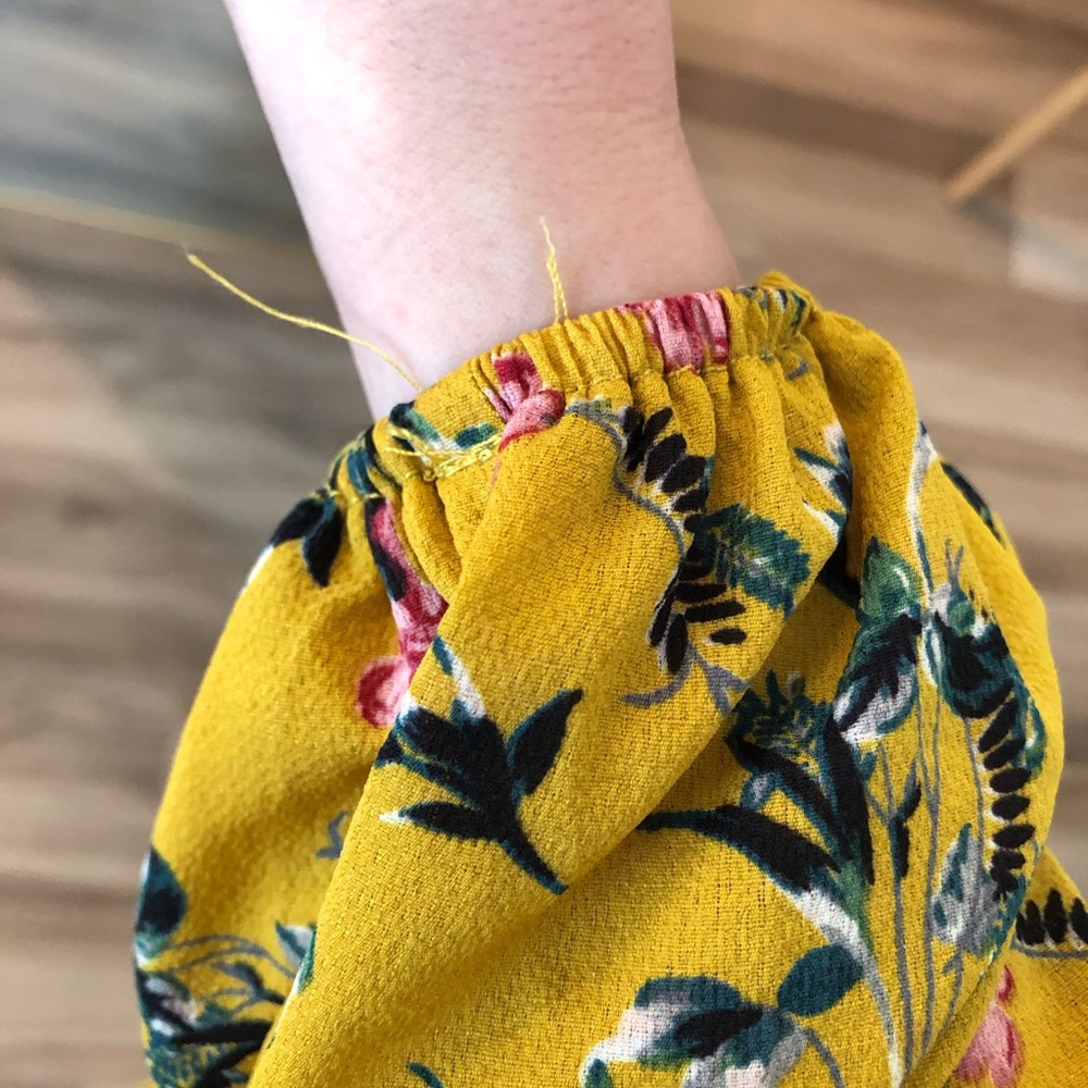 ❌ donated ❌ Puff Sleeve Sweetheart Mini Dress - Picture 8 of 8